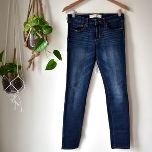 A&F Super Skinny Denim Jeans 6R